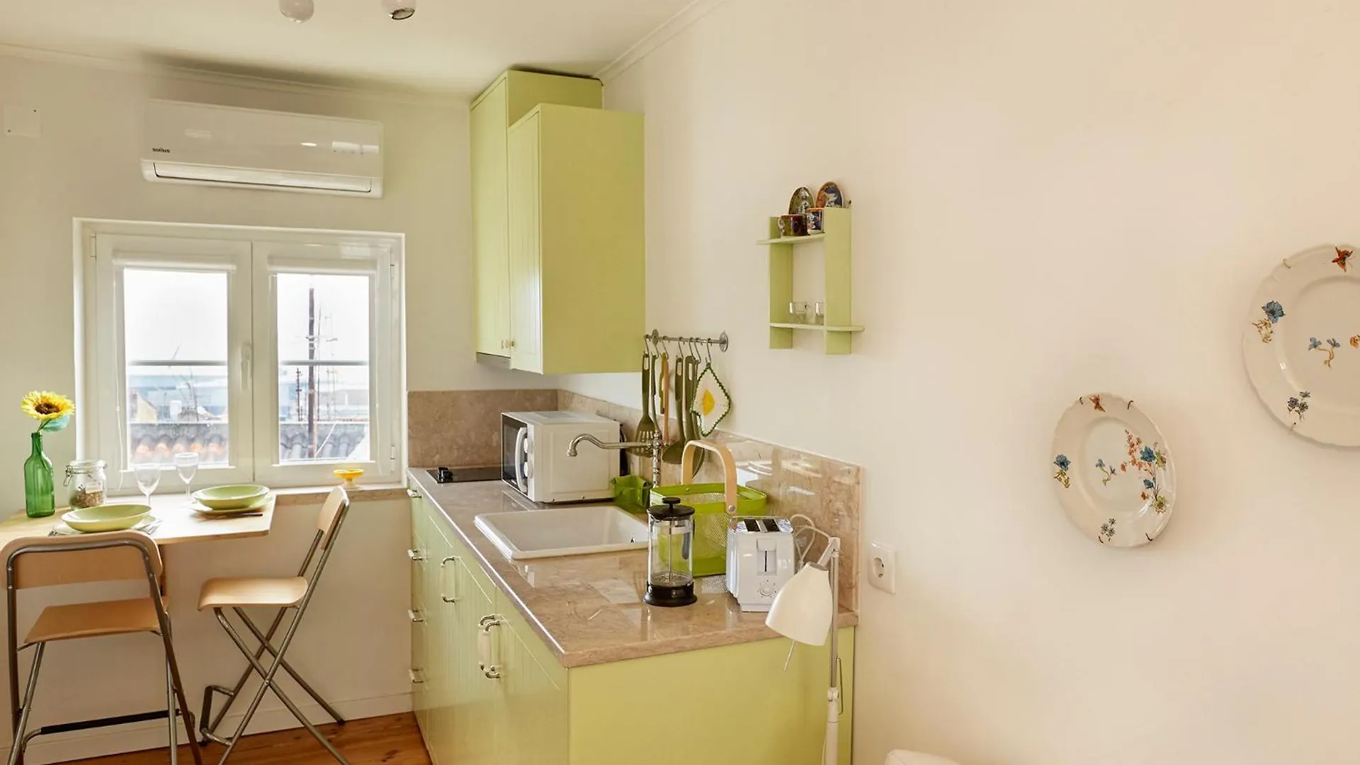 Apartment Alfama Cozy Studios By Get Your Stay Lisbon