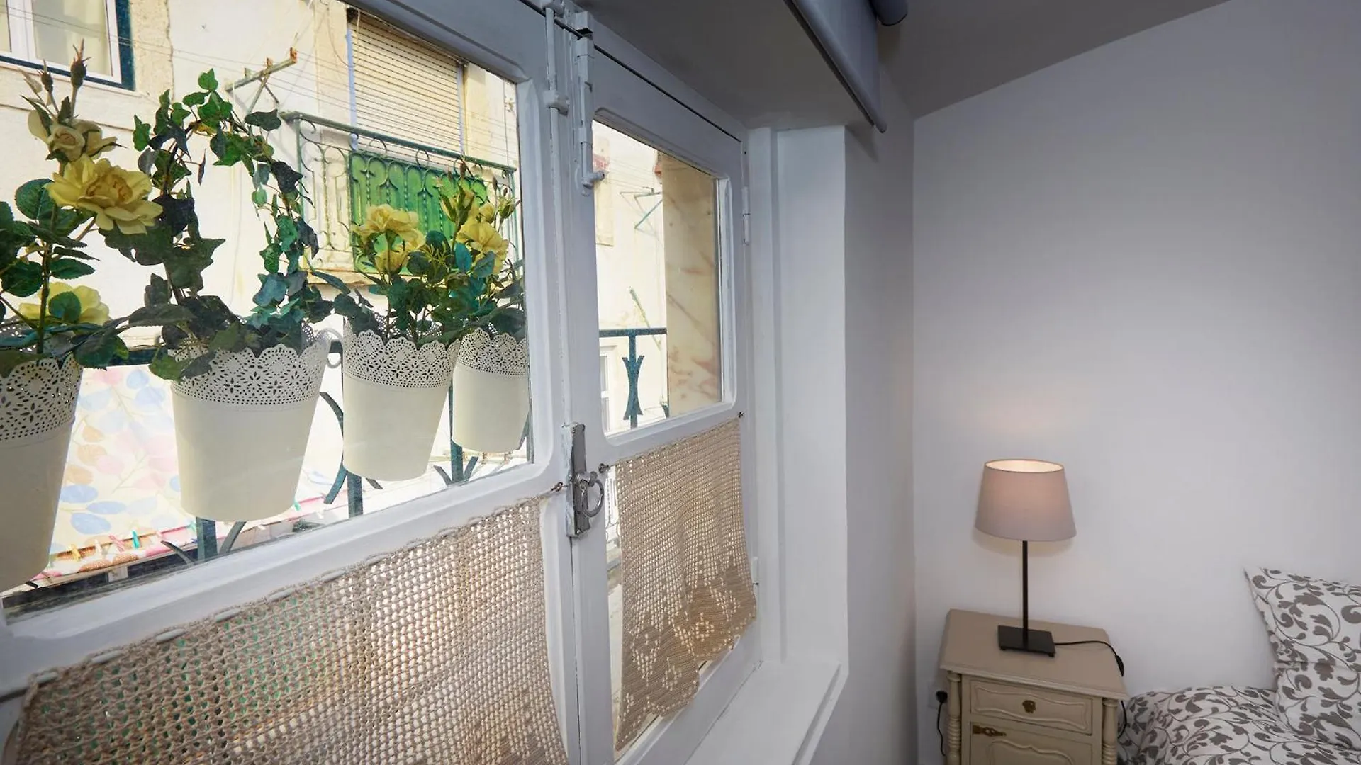 Alfama Cozy Studios By Get Your Stay Lisbon Apartment